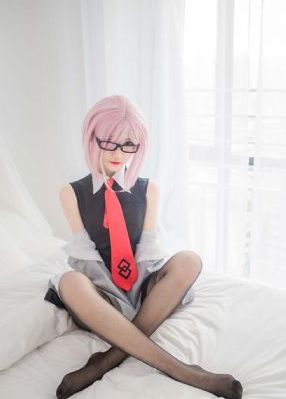 白色强人